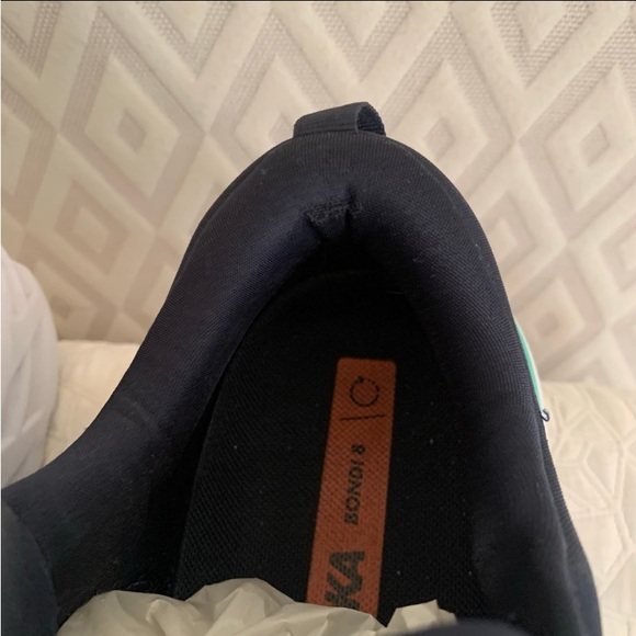 HOKA one one Bondi 8 sneakers size 10.5B - Picture 10 of 12